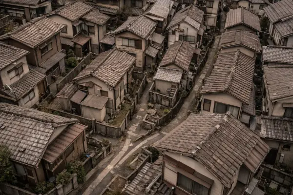 "One House, Five Land Parcels" — Deciphering 9 Registry Records from a Showa-Era Subdivision